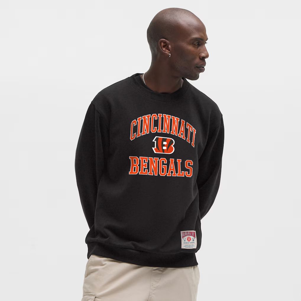 Men 2026 NFL Cincinnati Bengals black round-neck sweatshirt style 01->cincinnati bengals->NFL Jersey